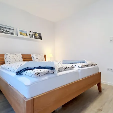 Apartment Kandis Und Woelkchen Norden